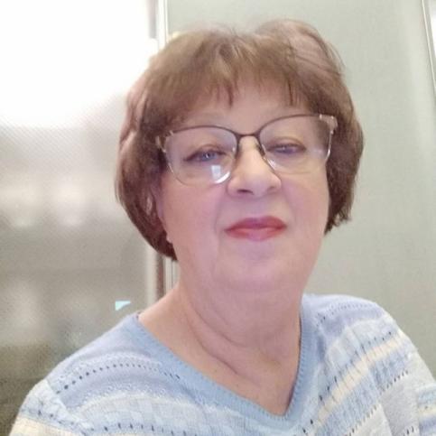 Светлана Алонова