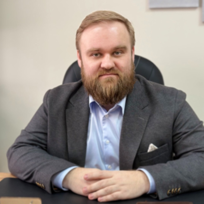 Михаил Медведев