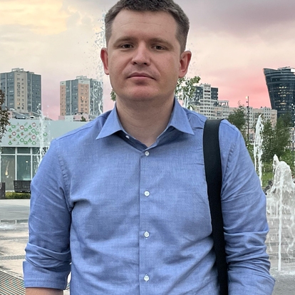 Роман Овчаров