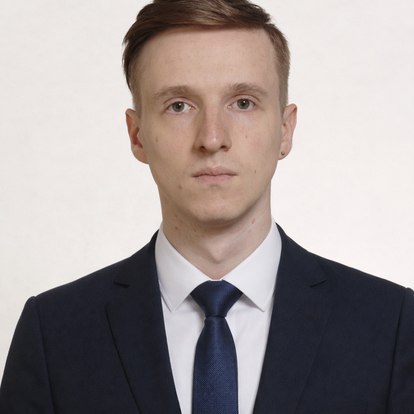 Александр Николаев