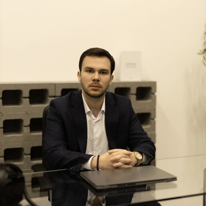Андрей Макаров